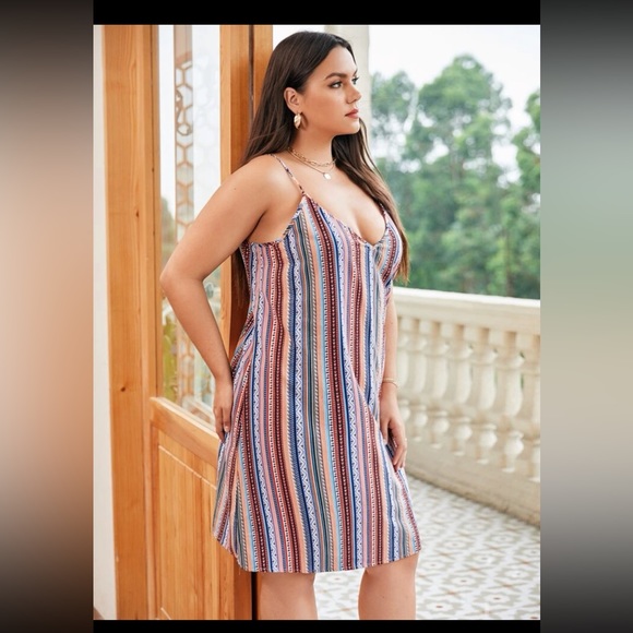 Plus Double V-neck Geo Print Cami Dress - Picture 5 of 5